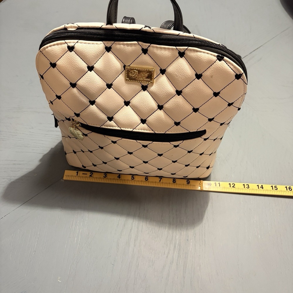 Betsey Johnson Backpack Purse White With Black Trim Gold Details - Picture 9 of 9